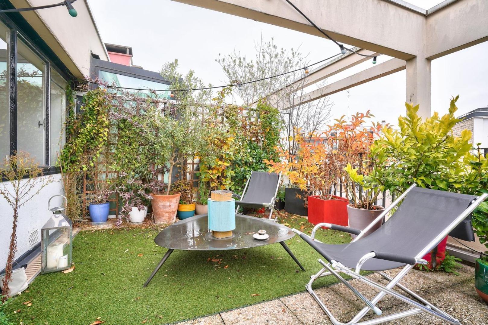 Guestready - Apt Confortable Avec Terrasse Au 18E Paris Ngoại thất bức ảnh